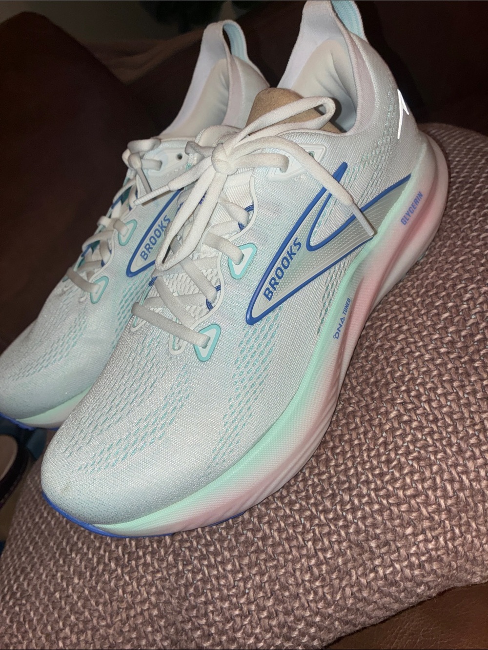 Women's Brooks Glycerin GTS 22 size 10 wide D